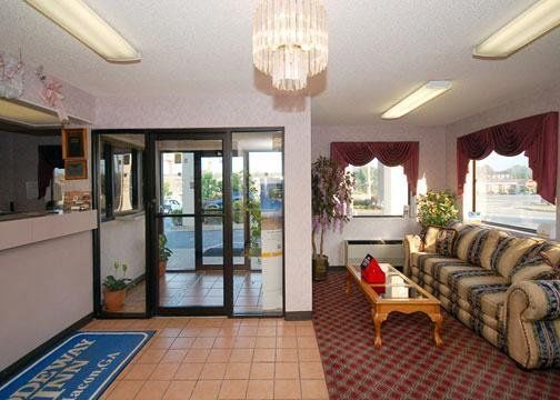 Days Inn By Wyndham Macon I-475 Beltér fotó